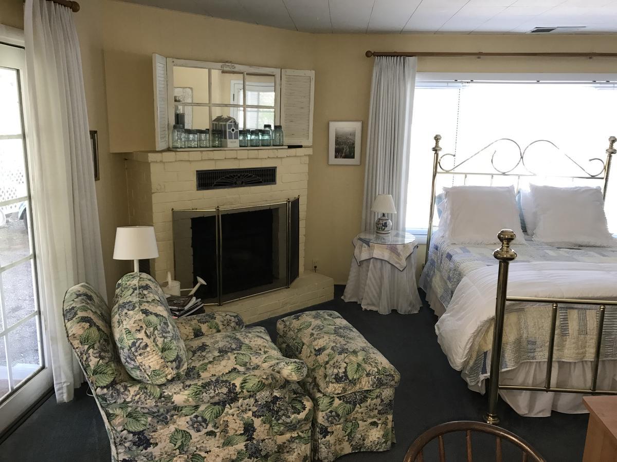 Trailside Inn Bed And Breakfast Calistoga Extérieur photo